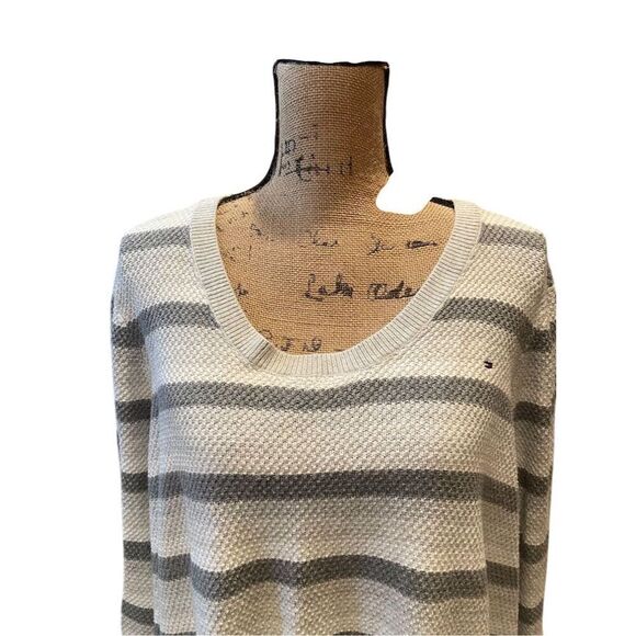 Tommy Hilfiger Women's Striped Pullover Sweater Gray White 2XL - Picture 2 of 8